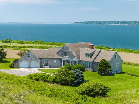17 Ferolbink Way, Little Compton, RI 02837
