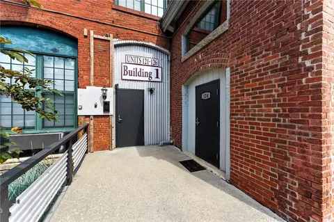 1117 Douglas Ave #124, North Providence, RI 02904