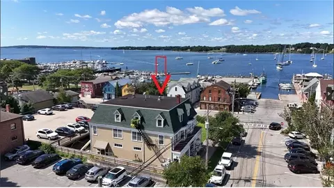 18 State Street 4 St #4 (2ND  WEST), Bristol, RI 02809