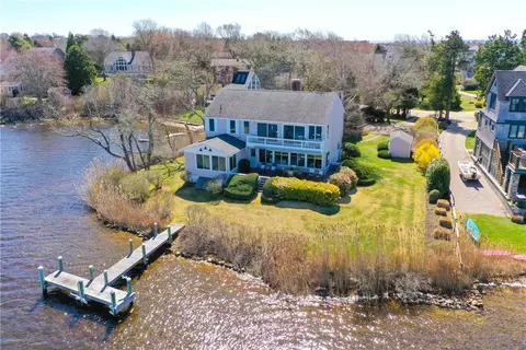 183 Twin Peninsula Ave, South Kingstown, RI 02879