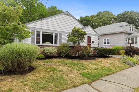 112 Edgewood Blvd, Providence, RI 02905