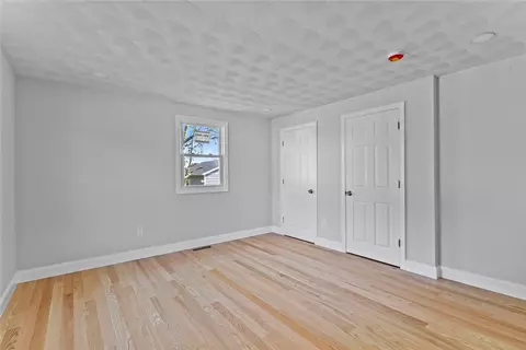 Bedroom - 3 Riverview Ave, Westerly, RI 02891 photo 2 of 3
