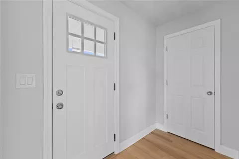 Entry Way - 3 Riverview Ave, Westerly, RI 02891 photo 1 of 3