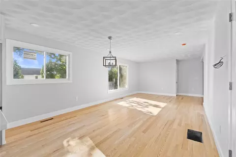 Living - 3 Riverview Ave, Westerly, RI 02891 photo 4 of 4
