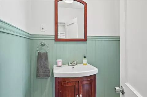 63 Broad St, Burrillville, RI 02859 photo 27