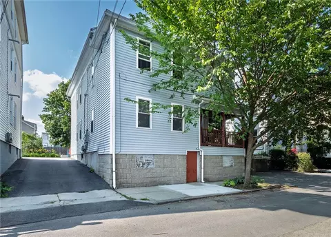 61 Penn St, Providence, RI 02909