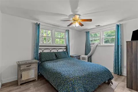 Bedroom - 190 White Ave, Warwick, RI 02889 photo 1 of 3