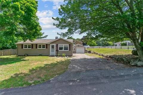 190 White Ave, Warwick, RI 02889