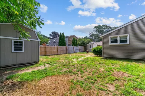 Exterior - 190 White Ave, Warwick, RI 02889 photo 7 of 7