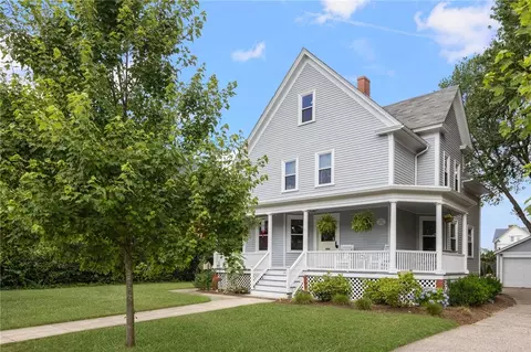 157 Arnold Ave, Cranston, RI 02905