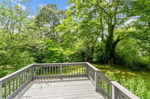 Exterior - 7 Antony Ave, Bristol, RI 02809 photo 5 of 10