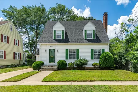 64 Riverfarm Rd, Cranston, RI 02910