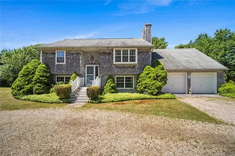25 Blueberry Ln, Charlestown, RI 02813