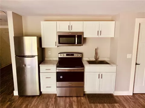 Kitchen - 724 Centerville Rd #6, Warwick, RI 02886 photo 7 of 9