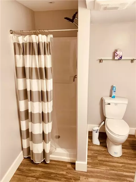 Bath - 724 Centerville Rd #6, Warwick, RI 02886 photo 1 of 9