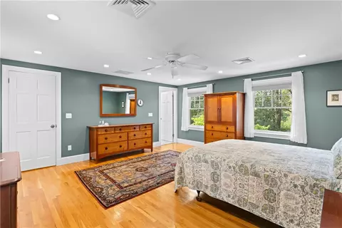 Bedroom - 237 Highland Ave, Warwick, RI 02886 photo 1 of 7