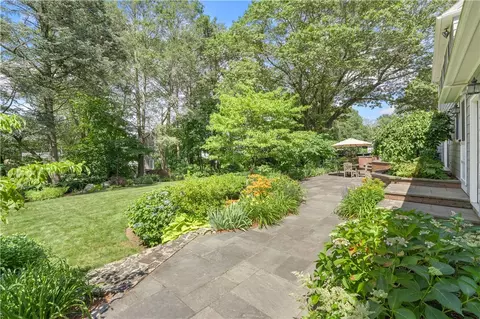 Exterior - 237 Highland Ave, Warwick, RI 02886 photo 11 of 13