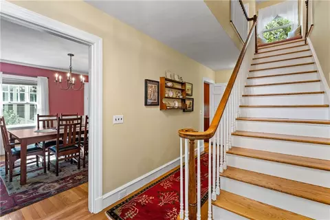 Entry Way - 237 Highland Ave, Warwick, RI 02886 photo 2 of 5