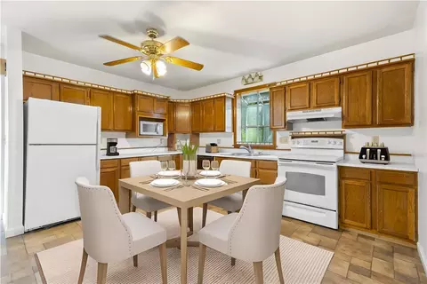 63 Loring St, Woonsocket, RI 02895 photo 4
