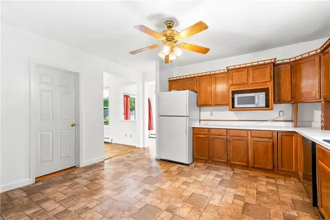 63 Loring St, Woonsocket, RI 02895 photo 6