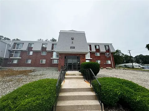 300 Smithfield Rd #B2-7, North Providence, RI 02904