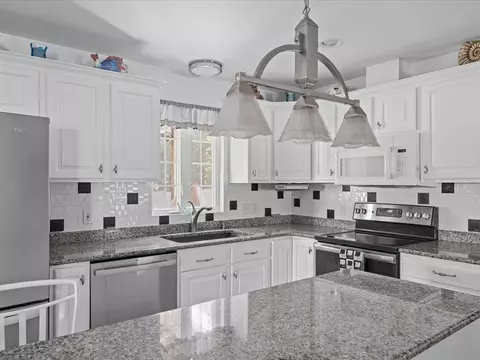 Kitchen - 13 Gallup St, Westerly, RI 02891 photo 2 of 5