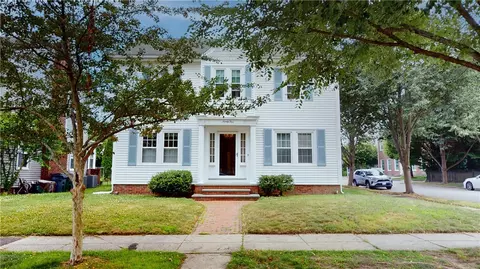 95 Burlington St, Providence, RI 02906