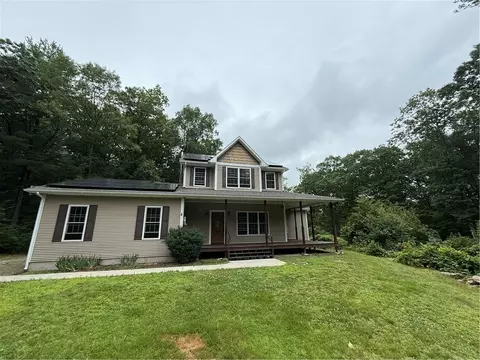 421 Log Rd, Smithfield, RI 02917
