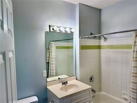 Bath - 106 Mill St #102, Woonsocket, RI 02895 photo 2 of 2