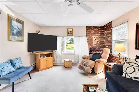 Living - 24 Schoolhouse Rd, Warren, RI 02885 photo 1 of 2