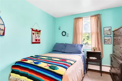 Bedroom - 24 Schoolhouse Rd, Warren, RI 02885 photo 1 of 2