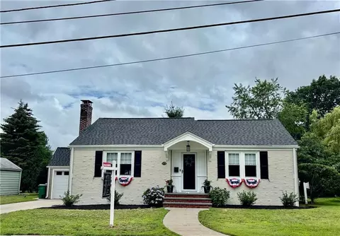 72 Audubon Rd, Warwick, RI 02888