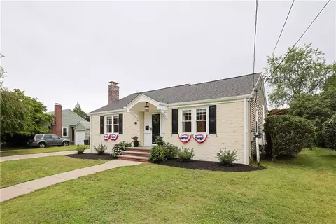Exterior - 72 Audubon Rd, Warwick, RI 02888 photo 3 of 9