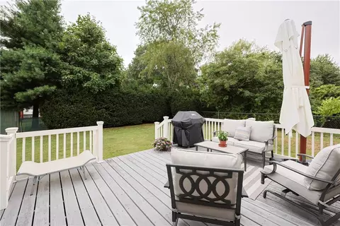 Exterior - 72 Audubon Rd, Warwick, RI 02888 photo 8 of 9
