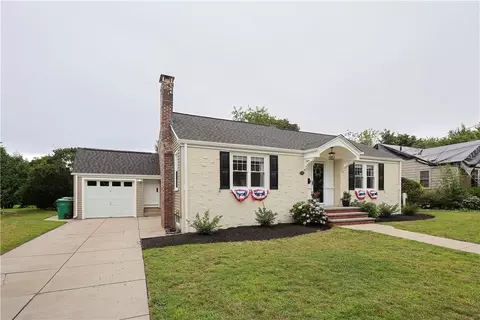 Exterior - 72 Audubon Rd, Warwick, RI 02888 photo 5 of 9