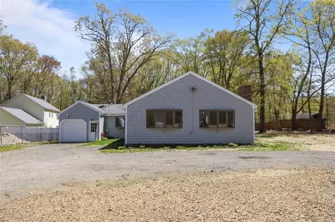 172 Holliston St, Medway, MA 02053