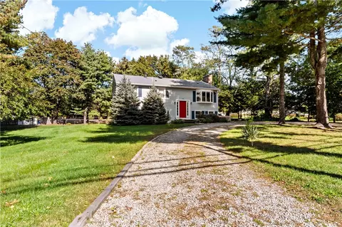 420 Newcomb Rd, North Kingstown, RI 02852