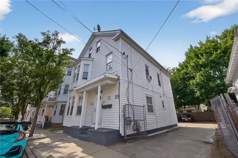 37 Farragut Ave, Providence, RI 02905