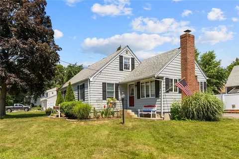 57 Everleth Ave, Warwick, RI 02888 photo 5
