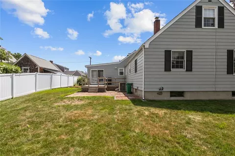 57 Everleth Ave, Warwick, RI 02888 photo 8