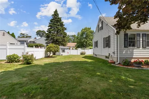 57 Everleth Ave, Warwick, RI 02888 photo 7