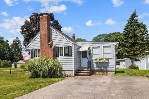 57 Everleth Ave, Warwick, RI 02888 photo 4