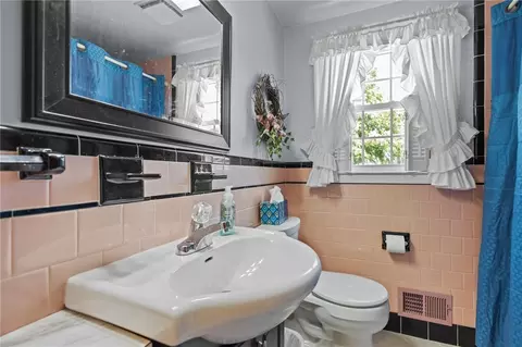 57 Everleth Ave, Warwick, RI 02888 photo 20