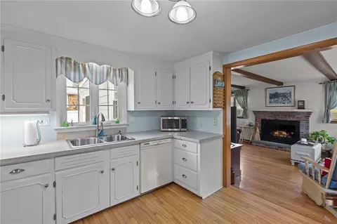57 Everleth Ave, Warwick, RI 02888 photo 3