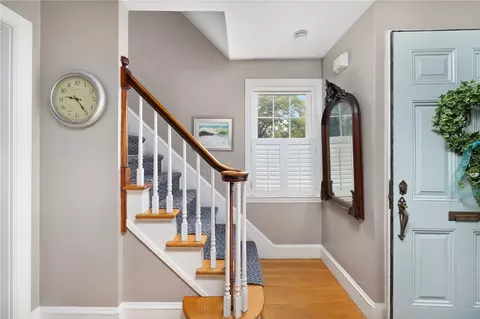 Entry Way - 221 Trinity St, Warwick, RI 02886 photo 4 of 5