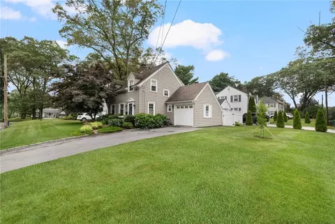 Exterior - 221 Trinity St, Warwick, RI 02886 photo 4 of 13