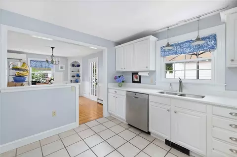 Kitchen - 221 Trinity St, Warwick, RI 02886 photo 1 of 5