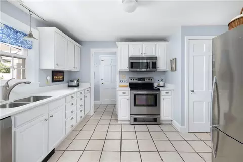 Kitchen - 221 Trinity St, Warwick, RI 02886 photo 4 of 5