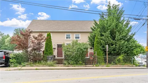 65 River St, West Warwick, RI 02893