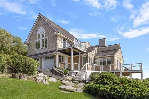 120 Battery Ln, Jamestown, RI 02835